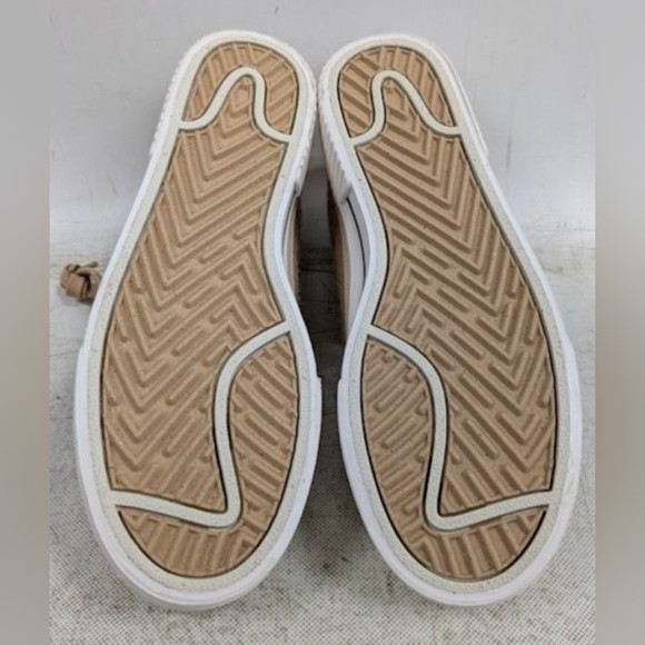 Nike Women's Court Legacy Lift Platform Sneakers Size US 7.5 NWOT MSRP 94.99 - Picture 8 of 10